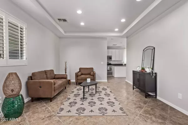 5412 W RED BIRD Road, Phoenix, AZ 85083