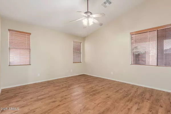 18562 N ALAMO Drive, Surprise, AZ 85374