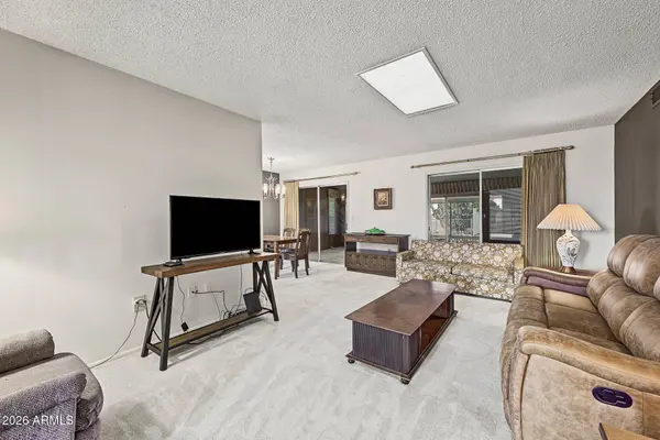 10438 W MOUNTAIN VIEW Road, Sun City, AZ 85351
