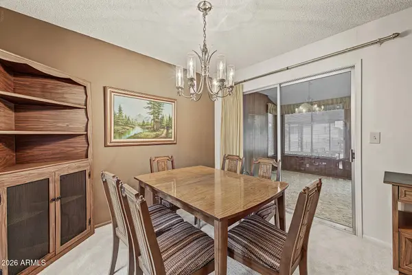 10438 W MOUNTAIN VIEW Road, Sun City, AZ 85351
