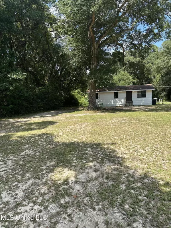 290 Mt Pleasant Road Road, Lucedale, MS 39452