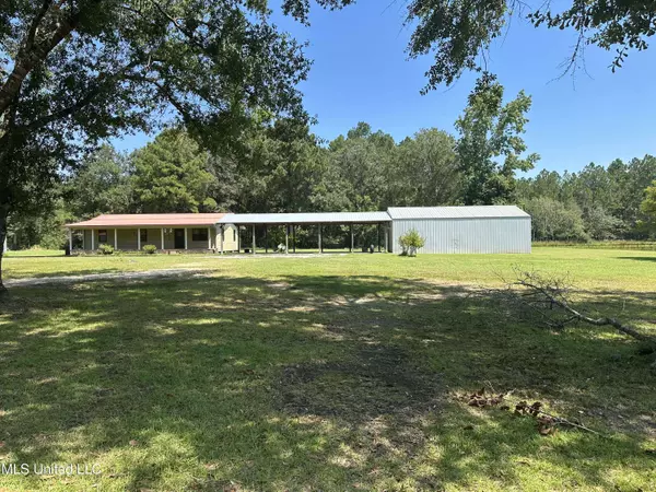 222 Mixon Lake Road, Lucedale, MS 39452