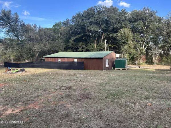 2125 Fig Farm Road, Lucedale, MS 39452