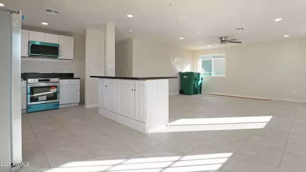 311 N D Street, Eloy, AZ 85131