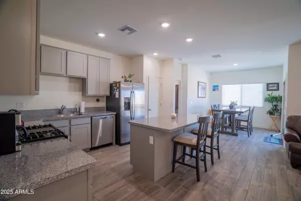 2583 N KENNA Place, Casa Grande, AZ 85122