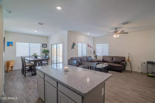 2583 N KENNA Place, Casa Grande, AZ 85122