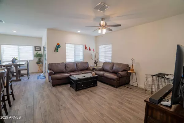 2583 N KENNA Place, Casa Grande, AZ 85122