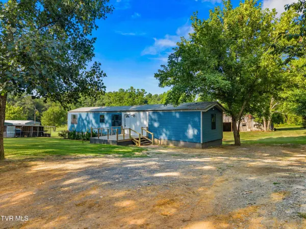 317 Berry Rd RD, Bulls Gap, TN 37711
