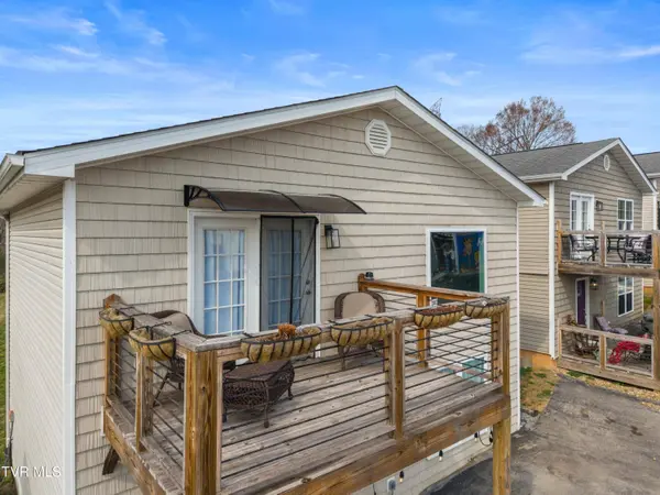 196 Roberts RDG, Rutledge, TN 37861