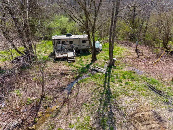 290 Cave Springs RD, Rogersville, TN 37857