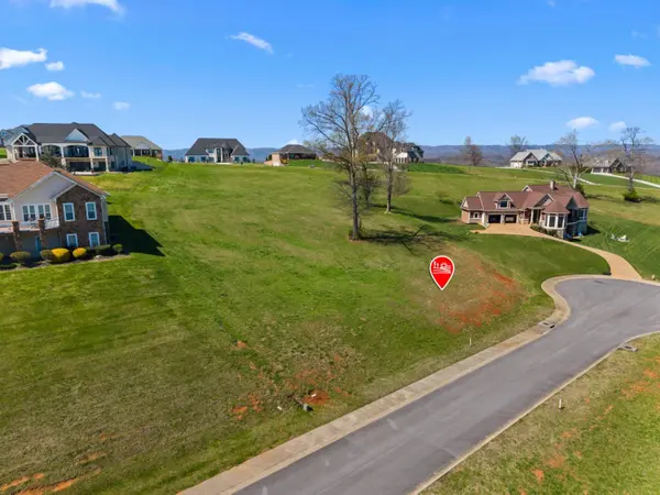 2477 Starboard Crest RD, Morristown, TN 37814