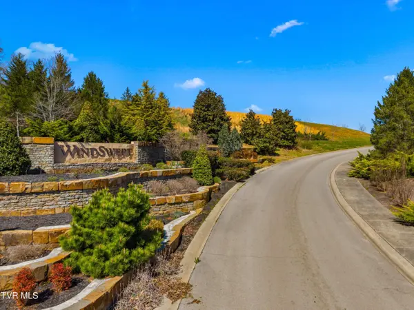 2477 Starboard Crest RD, Morristown, TN 37814