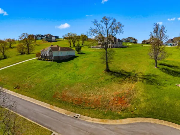 2477 Starboard Crest RD, Morristown, TN 37814
