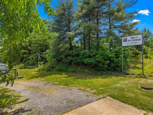 7421 Highway 11 W, Rogersville, TN 37857