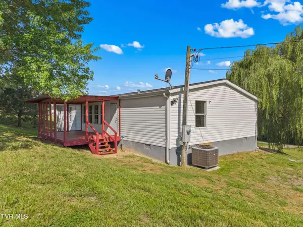 106 Rivershadows DR, Rogersville, TN 37857