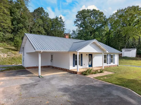 5640 Highway 11 W