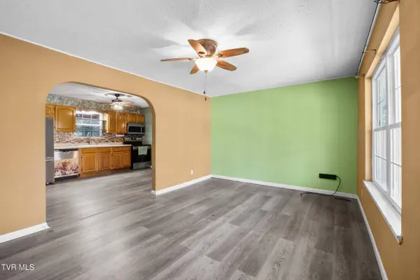 157 Butcher Valley RD, Rogersville, TN 37857