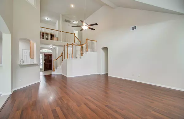 13423 Highland Park Ct, Houston, TX 77070