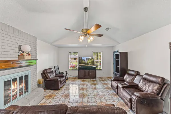 112 Ponderosa TRL, Conroe, TX 77301