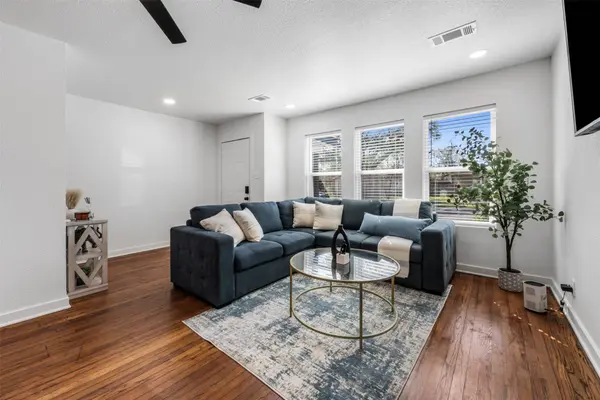 3614 Billingsley ST, Houston, TX 77009