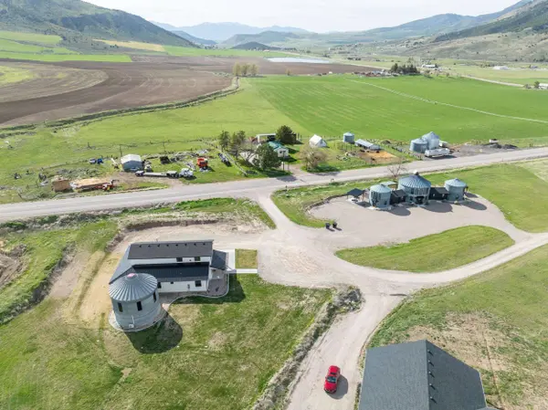 10568 & 10565 Lava West Dr, Lava Hot Springs, ID 83246