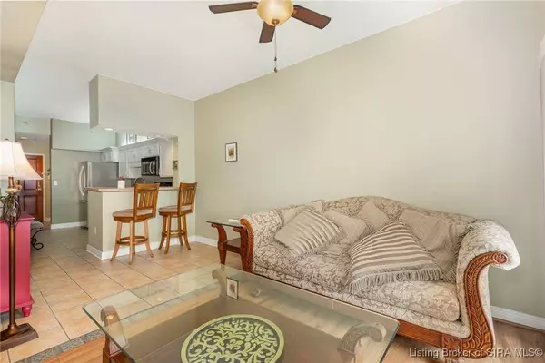 1 Riverpointe PLZ #520, Jeffersonville, IN 47130