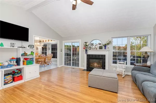 4106 Andrew DR, Floyds Knobs, IN 47119