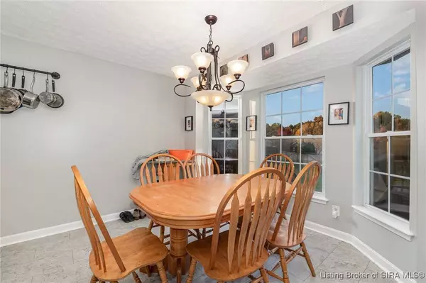 4106 Andrew DR, Floyds Knobs, IN 47119