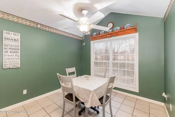 6110 Port Antonio Rd, Louisville, KY 40219