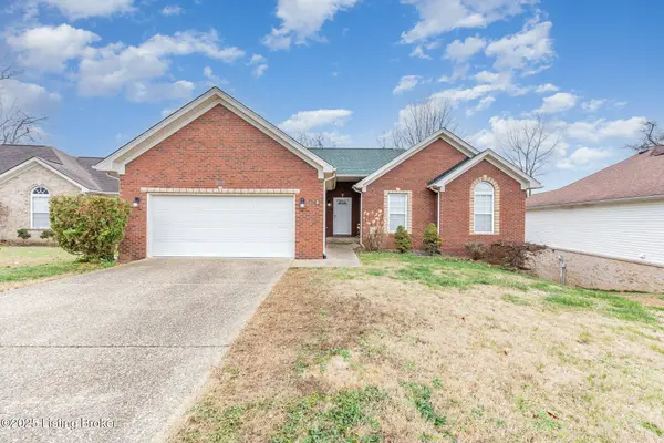 6110 Port Antonio Rd, Louisville, KY 40219