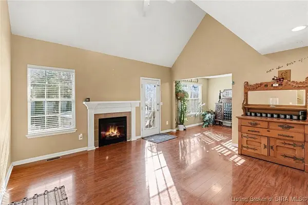 104 Blackiston Ridge CT, Clarksville, IN 47129