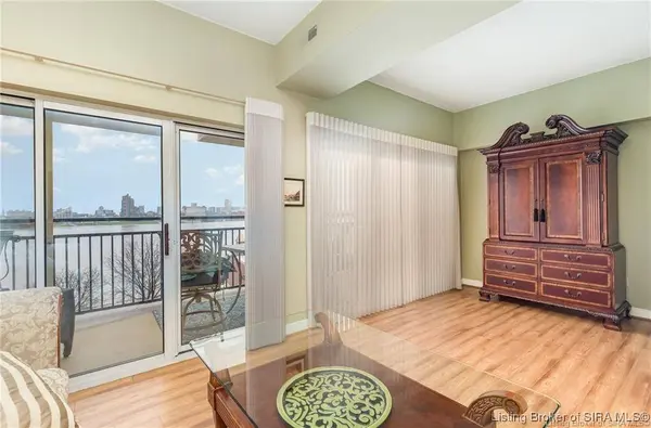 1 Riverpointe PLZ #520, Jeffersonville, IN 47130