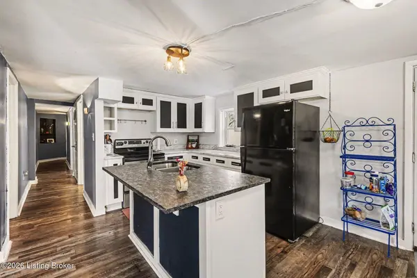 2121 Top Hill Rd, Louisville, KY 40118