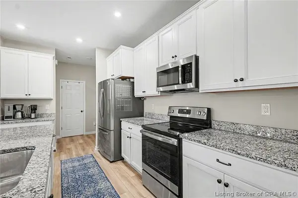 1210 Sir Barton CT, Memphis, IN 47143