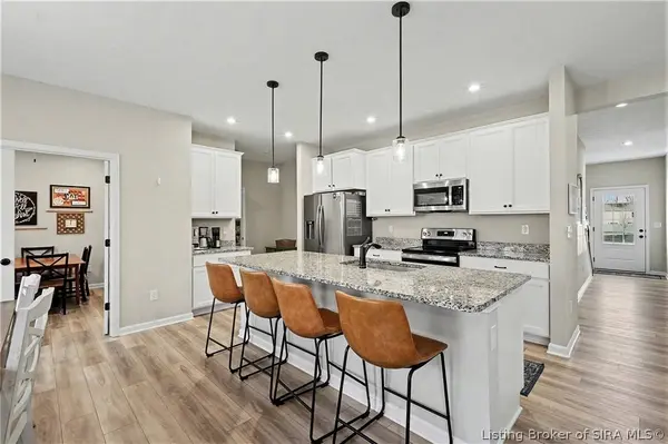 1210 Sir Barton CT, Memphis, IN 47143