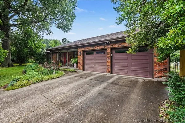 1007 Meadowview DR, New  Albany, IN 47150