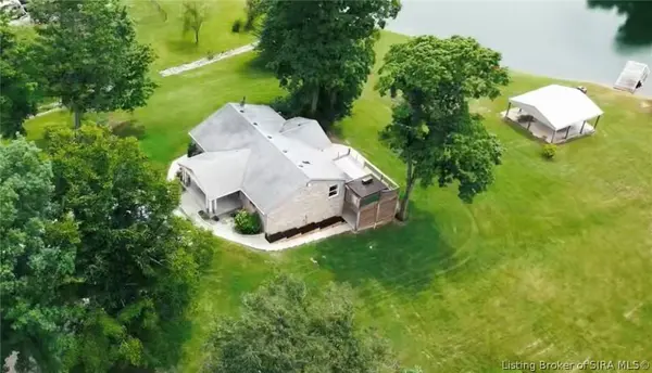 3666 E Bridgewater RD, Scottsburg, IN 47170