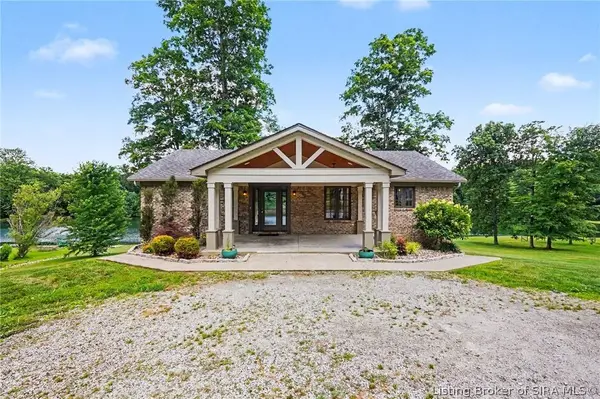 3666 E Bridgewater RD, Scottsburg, IN 47170