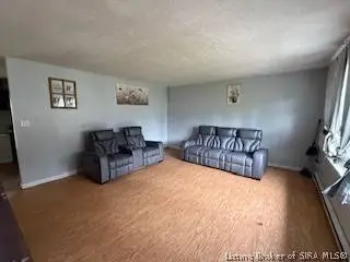 530 E Colony DR, Salem, IN 47167