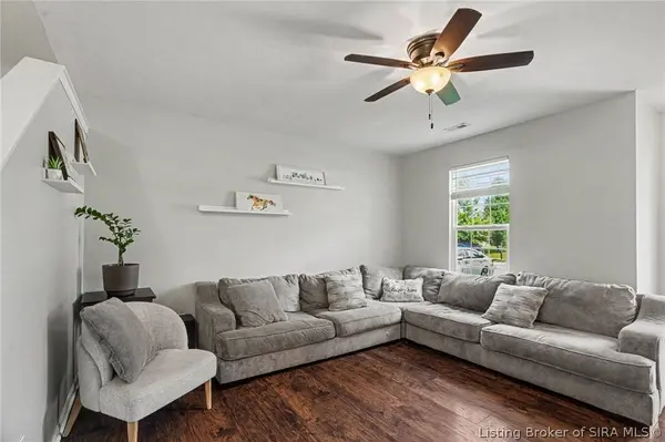 3139 Wheatfield BLVD, Jeffersonville, IN 47130
