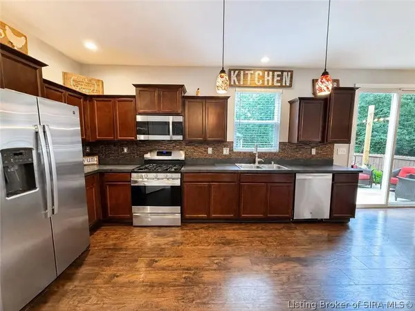 3139 Wheatfield BLVD, Jeffersonville, IN 47130