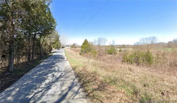 9546 S Bullington RD, Fredericksburg, IN 47120