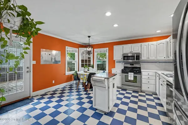 2608 Colin Ave, Louisville, KY 40217