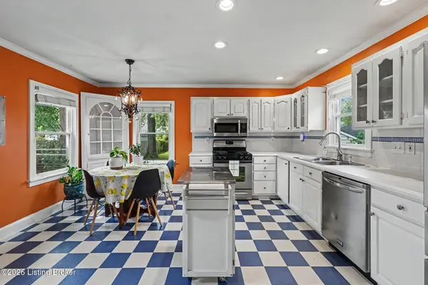 2608 Colin Ave, Louisville, KY 40217