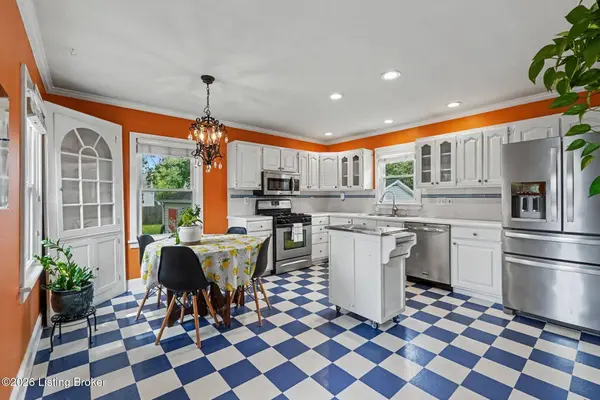 2608 Colin Ave, Louisville, KY 40217