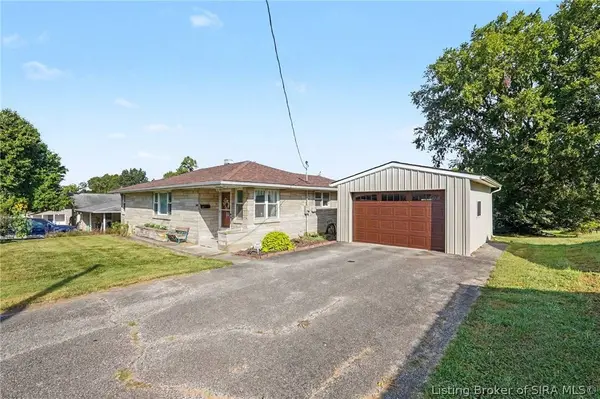 602 Tucker ST, Salem, IN 47167