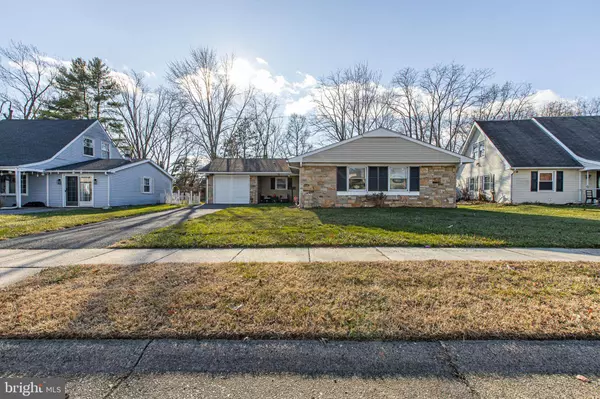 77 HARRINGTON CIR, Willingboro, NJ 08046