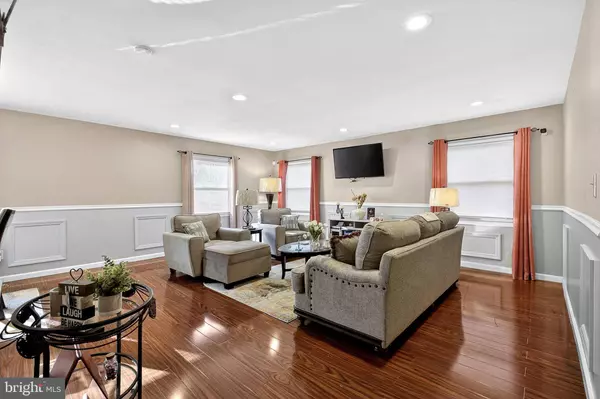 77 HARRINGTON CIR, Willingboro, NJ 08046