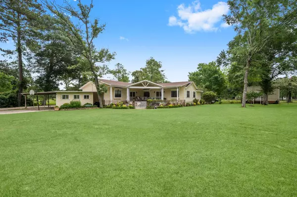 2400 Bowler RD, Waller, TX 77484