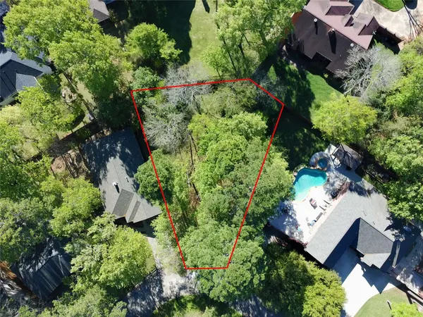 123 E Park DR, Montgomery, TX 77356